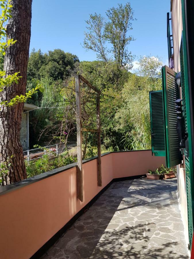 Terrace & Parking - Holiday Home Near Fegina Beach Monterosso al Mare Exterior foto